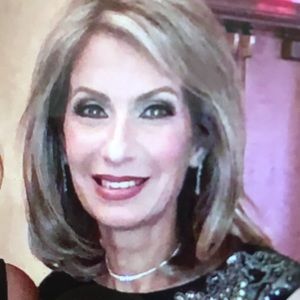 Adrienne 🛍🛍 Posh Ambassador 🛍🛍